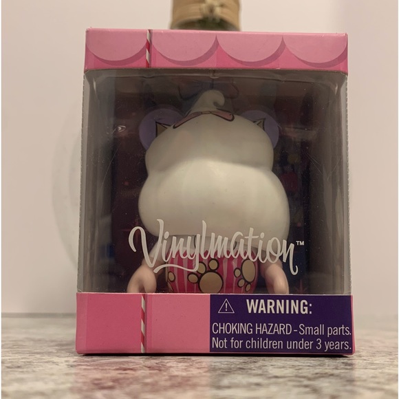 Disney Vinylmation Bakery Series Aristocats Cupcake Vinyl Figure - Picture 3 of 7